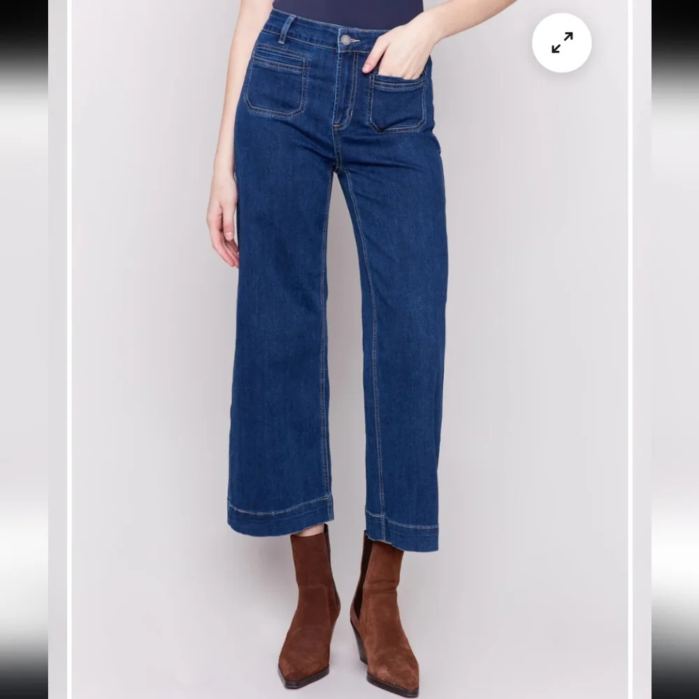 CHARLIE B Wide Leg Crop Jeans in Dark Blue Sz 0 but my opinion runs like 2-4